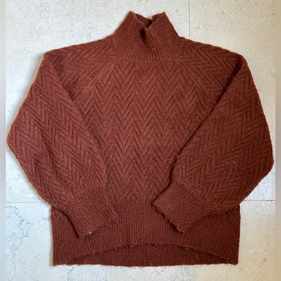 Abercrombie mock-neck sweater - Picture 2 of 3
